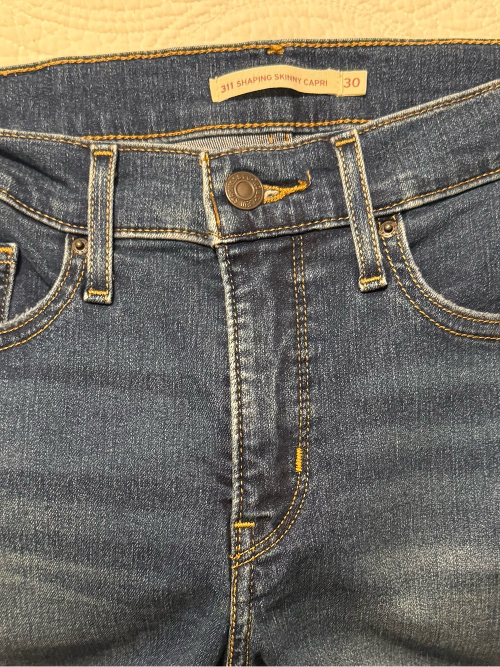 Levi’s - Picture 2 of 2